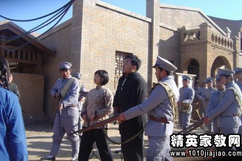 大学200字暑假假期社会实践报告范文