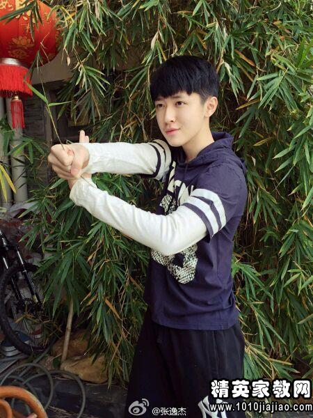 伤感句子:时间可以淡忘一切,但是不能忘记一切