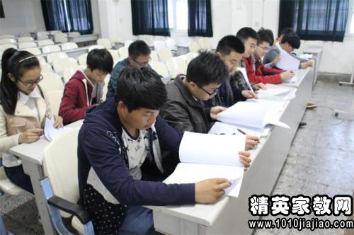 人口基金助学征文_人口普查