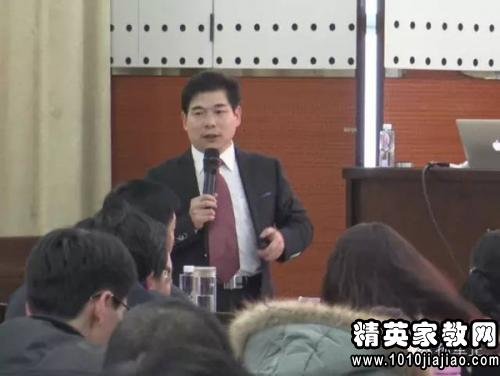 2015旅游管理专业专科生自荐书