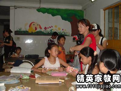 优秀志愿者先进事迹材料