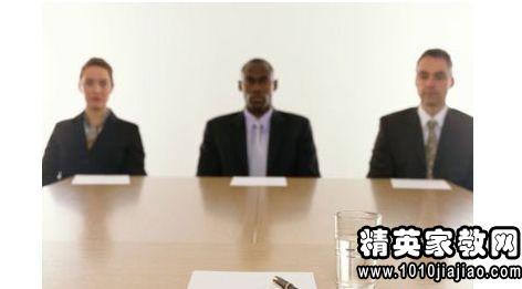 名企HR现场点拨应聘者面试技巧