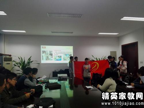 走进敬老院暑期社会实践团队总结报告