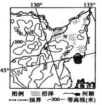 读台湾岛轮廓图 .回答1-2题.小题1:有的学者认