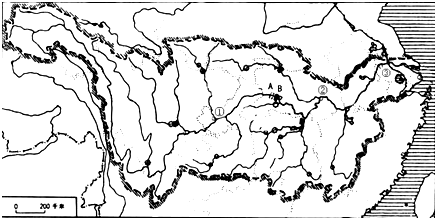 下图是波斯湾油田分布图及石油运输路线图.读