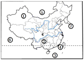 黑龙江省的最南端的纬度是北纬43°25′.