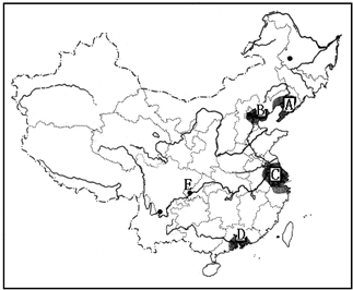 读珠江三角洲和辽中南工业区图.回答下列问题